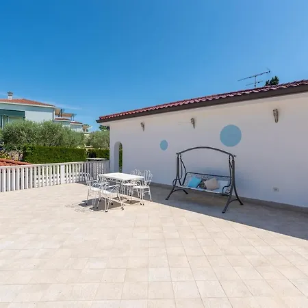 Casa Lungomare Guest house